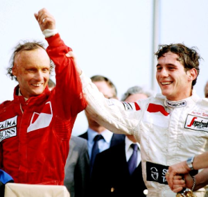 Niki Lauda și Ayrton Senna.